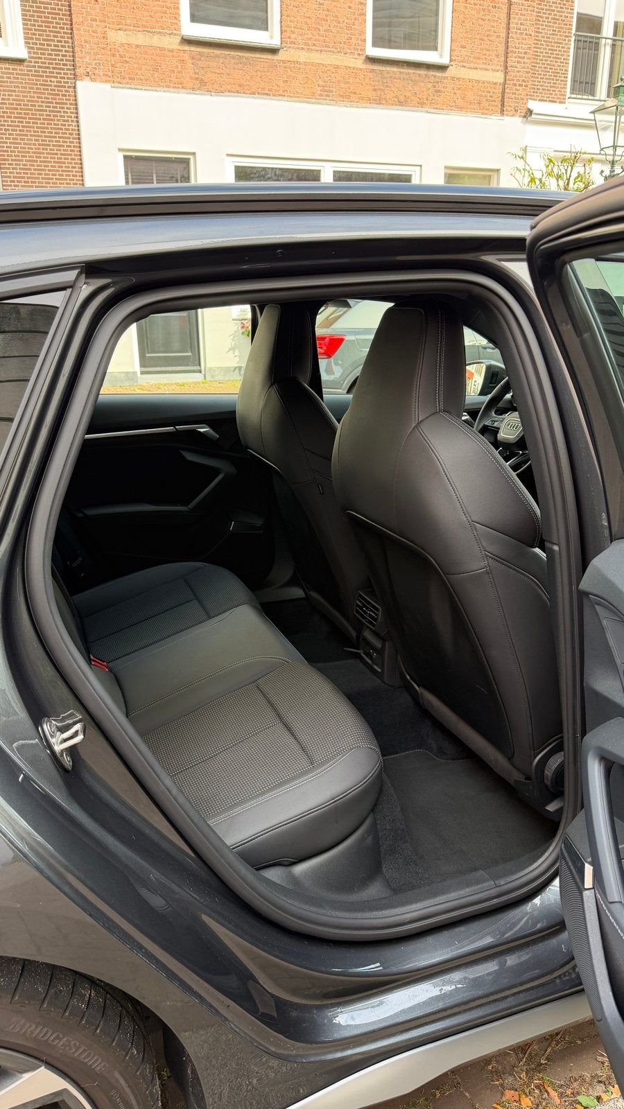 Foto 10 van Audi A3 40TFSIe,3x S-line,ACC,B&O,Matrix,Sfeerv.