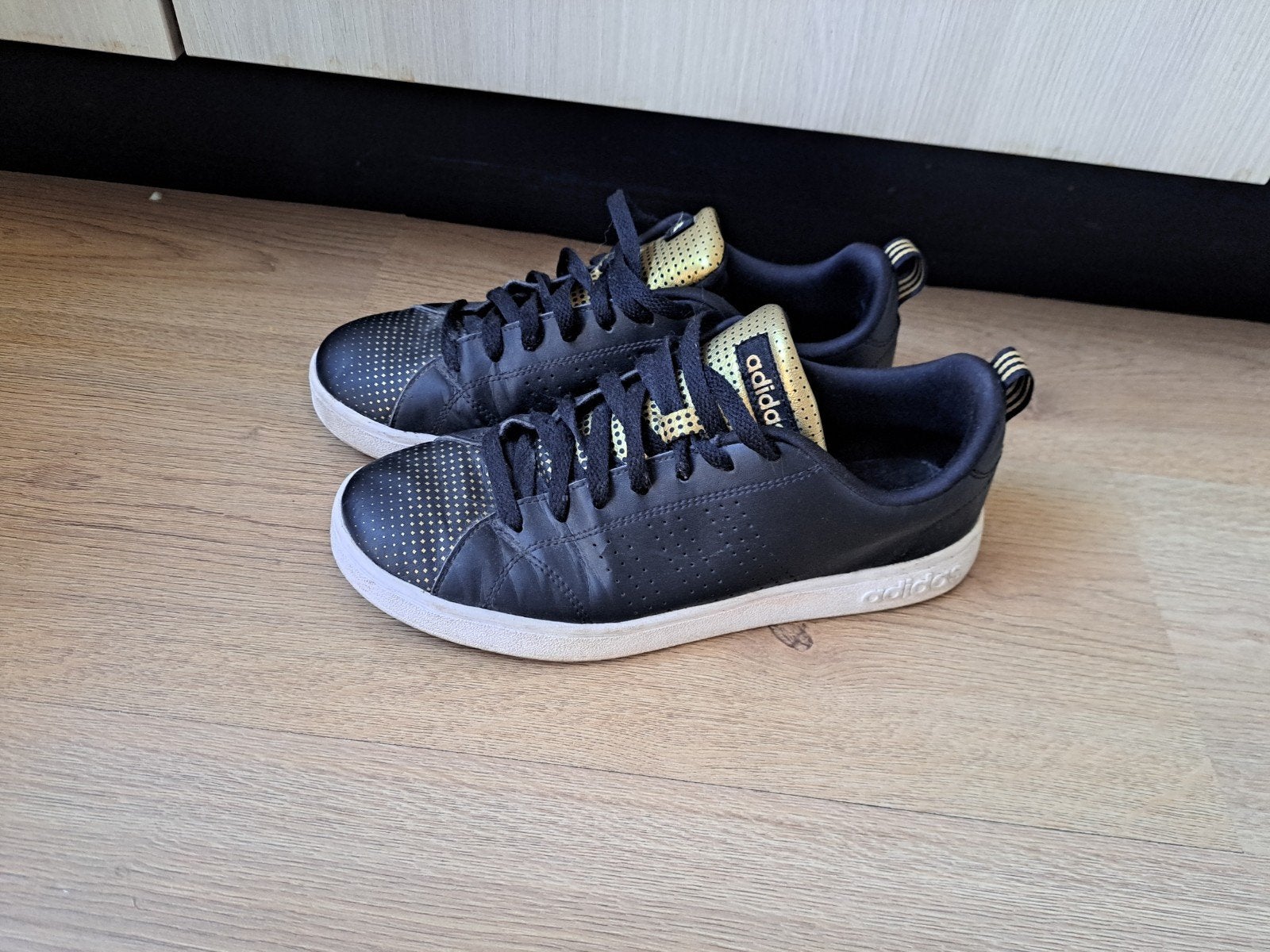 Adidas Neo Sneakers Zwart Goud Maat 39, Adidas, Zwart, Ophalen of Verzenden, Sneakers of Gympen