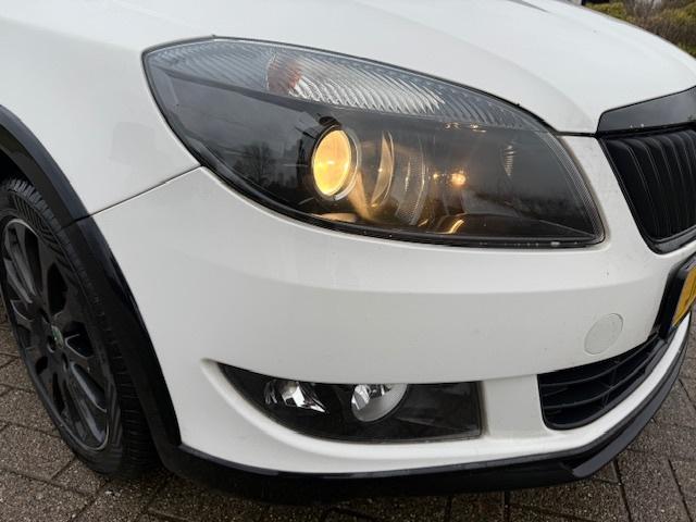 Skoda Fabia 1.2 TSI Elegance (bj 2012), Auto's, Euro 5, 86 pk, 4 cilinders, Wit