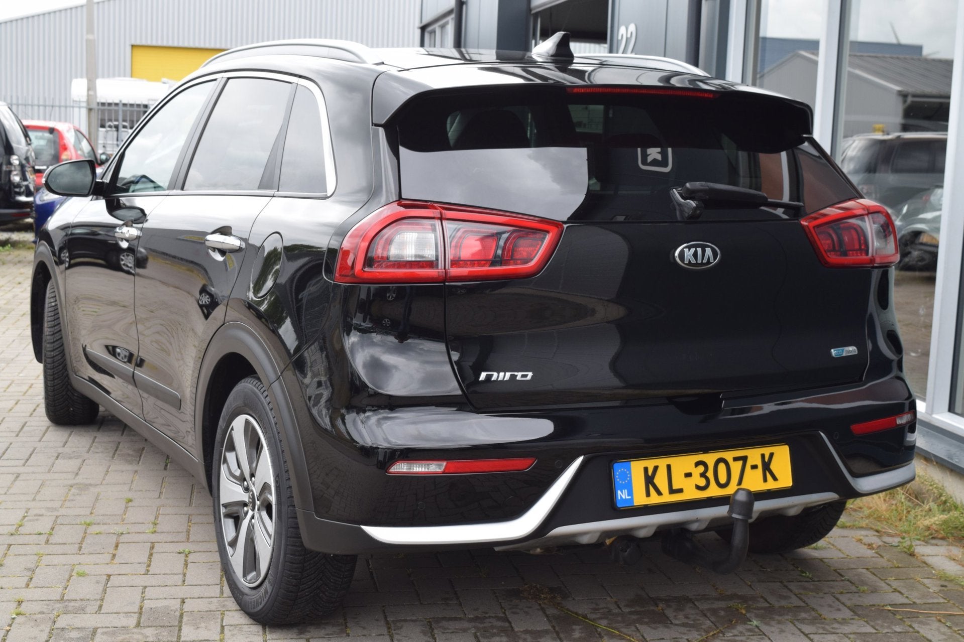 Kia Niro 1.6 GDi Hybrid ExecutiveLine | Automaat | Leder | N, Auto's, Dealer onderhouden, Gebruikt, Zwart, 26 km/l