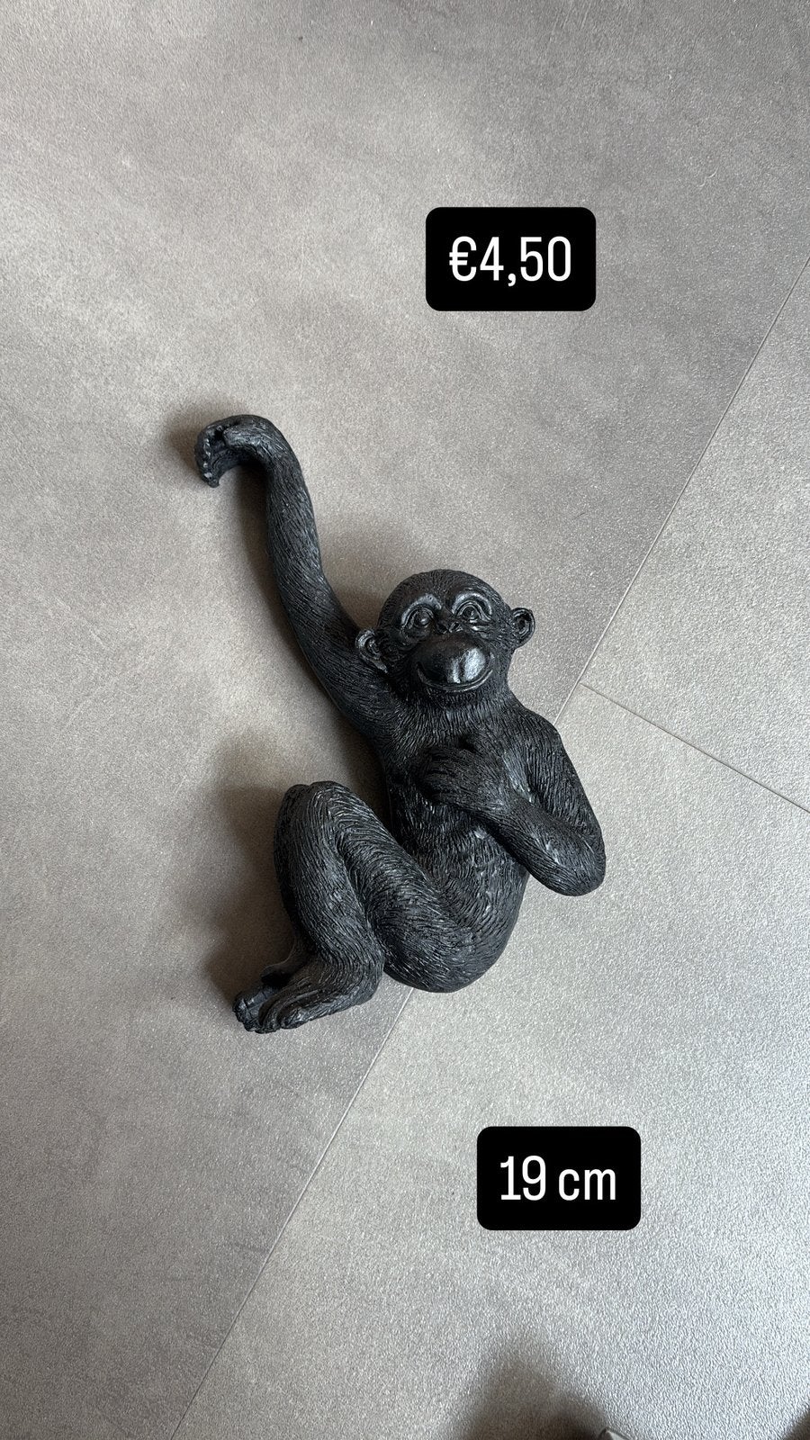 Zwart decoratief hangende aap – 19 cm, Ophalen of Verzenden, Zo goed als nieuw