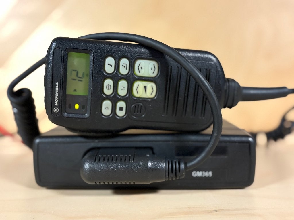 Motorola GM365 Mobilofoon (MW304AC) – Getest!, Ophalen of Verzenden, Gebruikt, Zender en Ontvanger