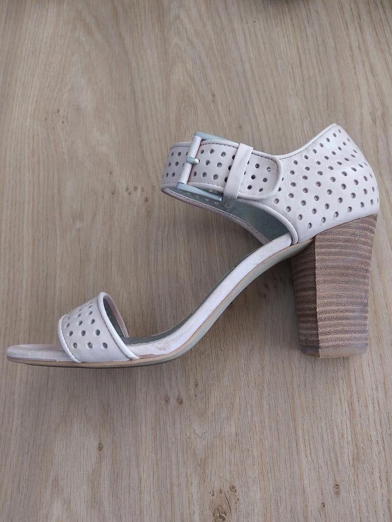 ECCO Sandalen met hak - Maat 40, Kleding | Dames, Schoenen, Beige, ECCO, Zo goed als nieuw, Sandalen of Muiltjes