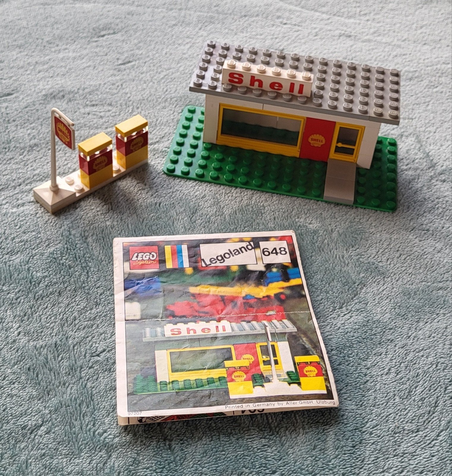 Lego Legoland Shell tankstation (set 648) benzine pomp, boek, Gebruikt, Lego, Ophalen of Verzenden, Compleet
