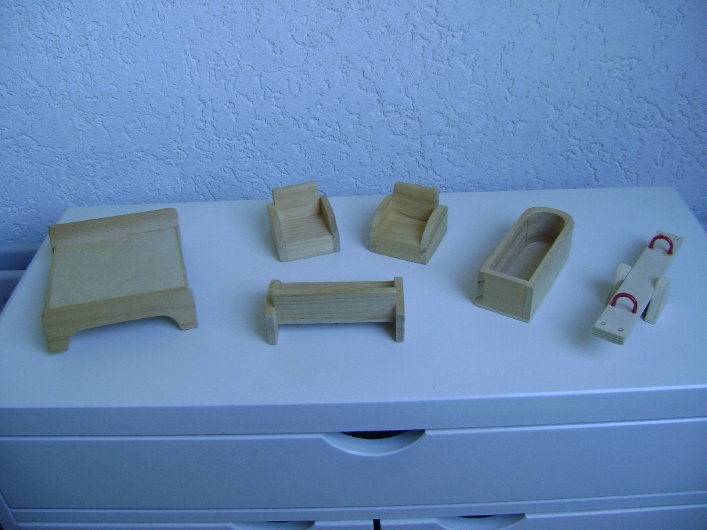 6del houten poppenhuis meubeltjes 2pers bed 12x14onder stukj, Ophalen of Verzenden, Gebruikt, Gebruiksvoorwerp