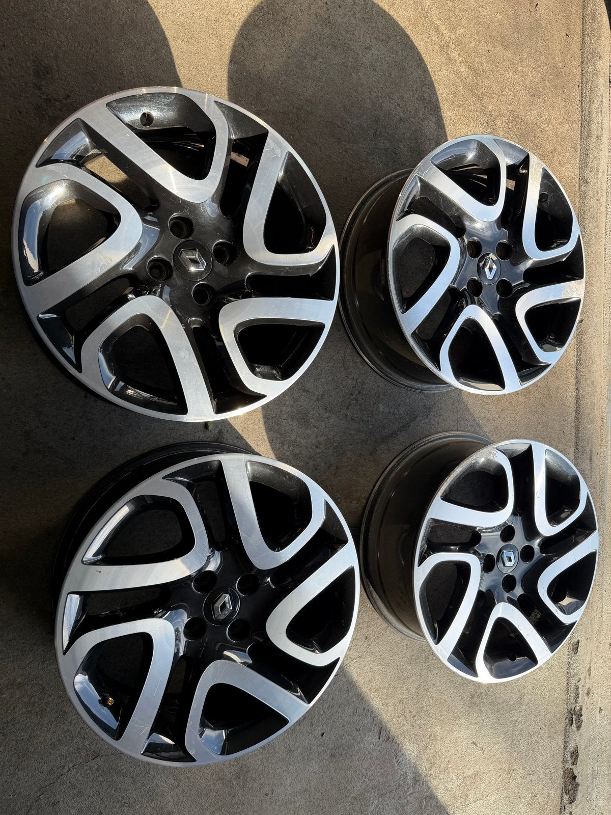 Originele Renault 17 inch velgenset 4x100 (Captur/Clio), Gebruikt, Velg(en), 17 inch, Personenwagen