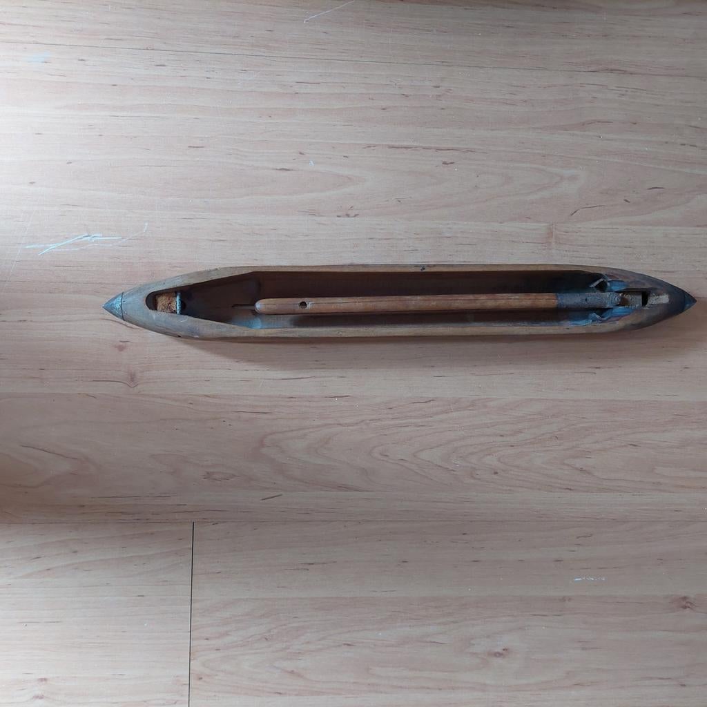 Antieke houten weefspoel met houten pin., Ophalen of Verzenden, Gebruikt, Overige typen