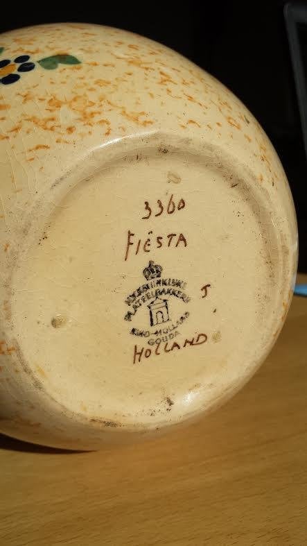 Vaas Gouds plateel aardewerk, Ophalen of Verzenden