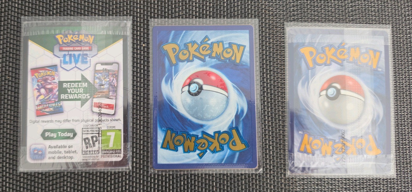 Foto 2 van Mew 053 Svp & Mew 205/165 & Mewtwo 052 Svp