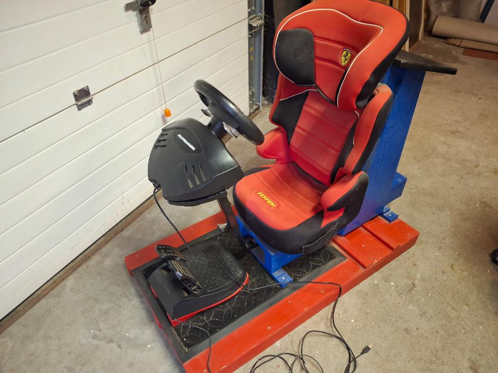 Kinder racestoel met PS stuur Ferrari, Spelcomputers en Games, Ophalen, Gebruikt, Playseat of Racestoel, PlayStation 3