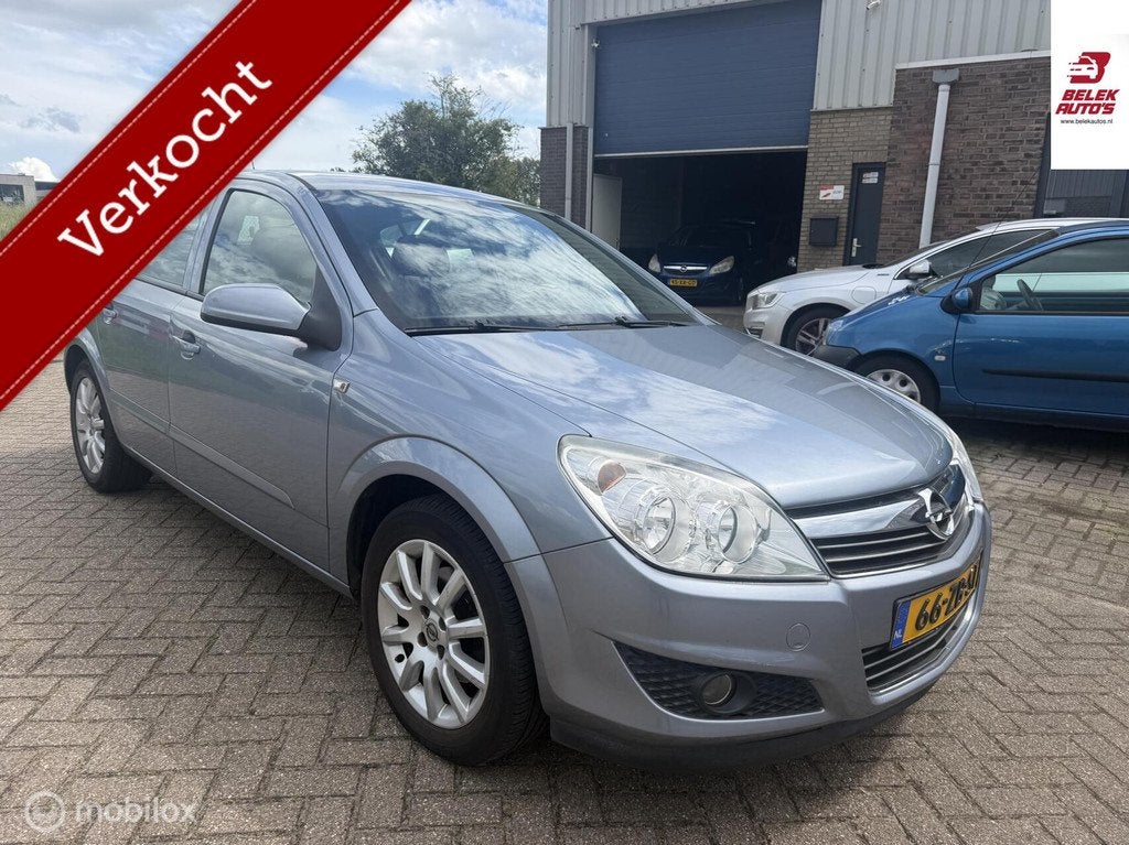 Opel Astra 1.4 Temptation, Gebruikt, 4 cilinders, 49 €/maand, Bedrijf