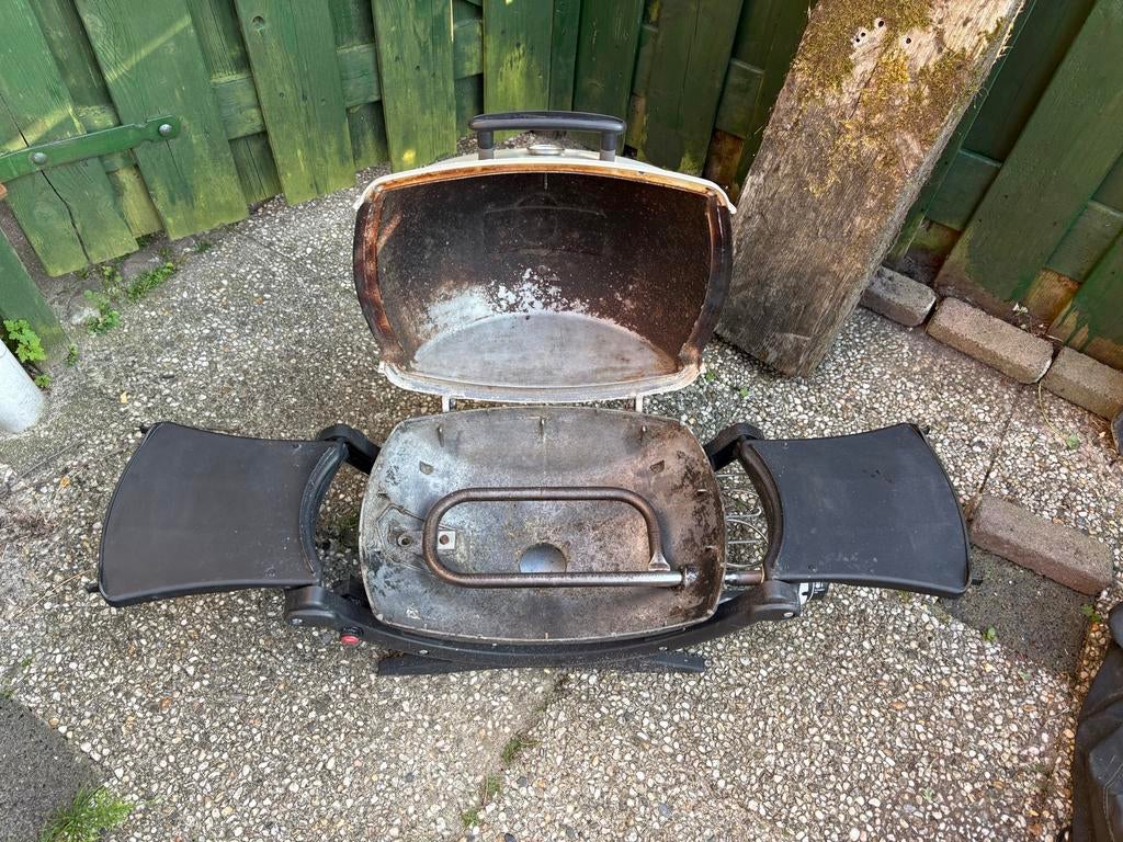 Weber Q1000 gasbarbecue met hoes, Ophalen of Verzenden, Gebruikt