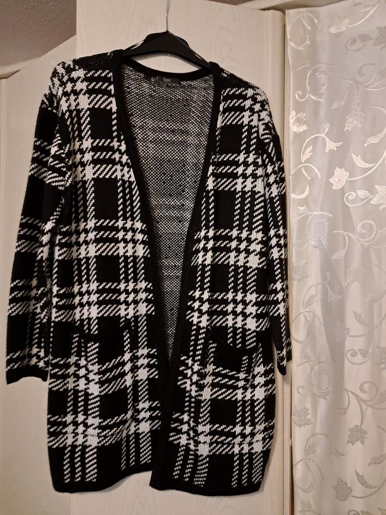 NIEUW DAMES VEST MAAT 46 48, Ophalen of Verzenden, Nieuw, Maat 46/48 (XL) of groter, Zwart
