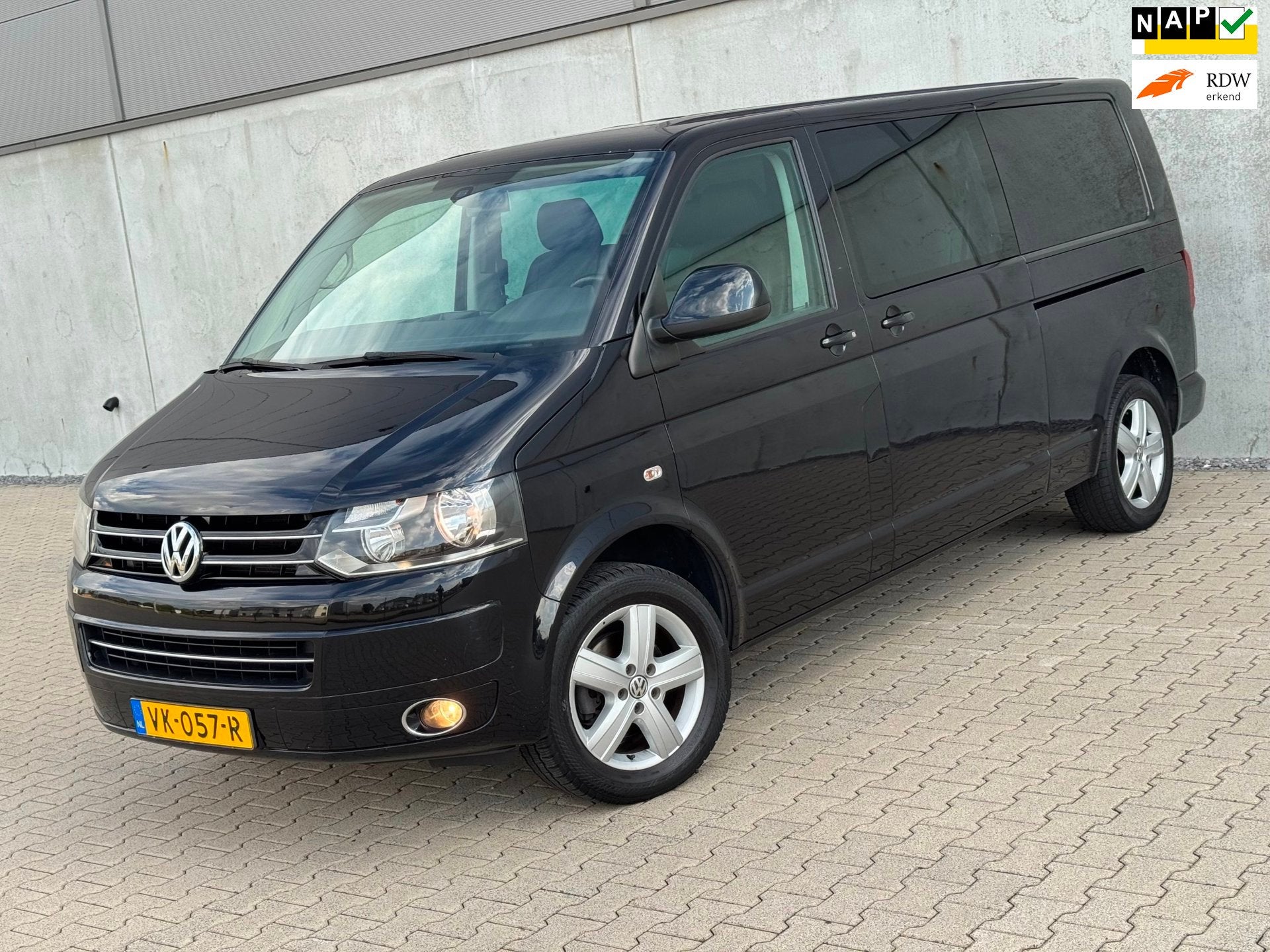 Volkswagen Transporter 2.0 TDI L2|MARGE|140pk|Leder|2X Schui, Auto's, Voorwielaandrijving, Euro 5, Gebruikt, 4 cilinders