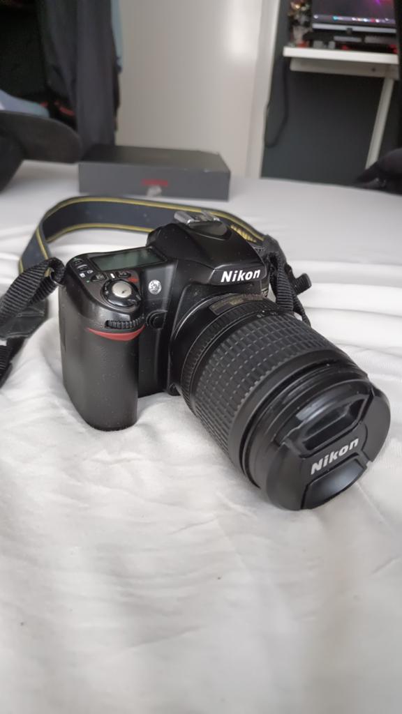 Nikon D90 Spiegelreflex Camera + 18-105 VR Lens, Ophalen, Zo goed als nieuw, Spiegelreflex, Nikon