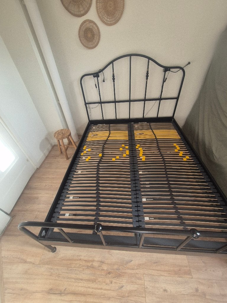 Bedframe 160*200 ikea, Ophalen, Zwart, Tweepersoons, Zo goed als nieuw