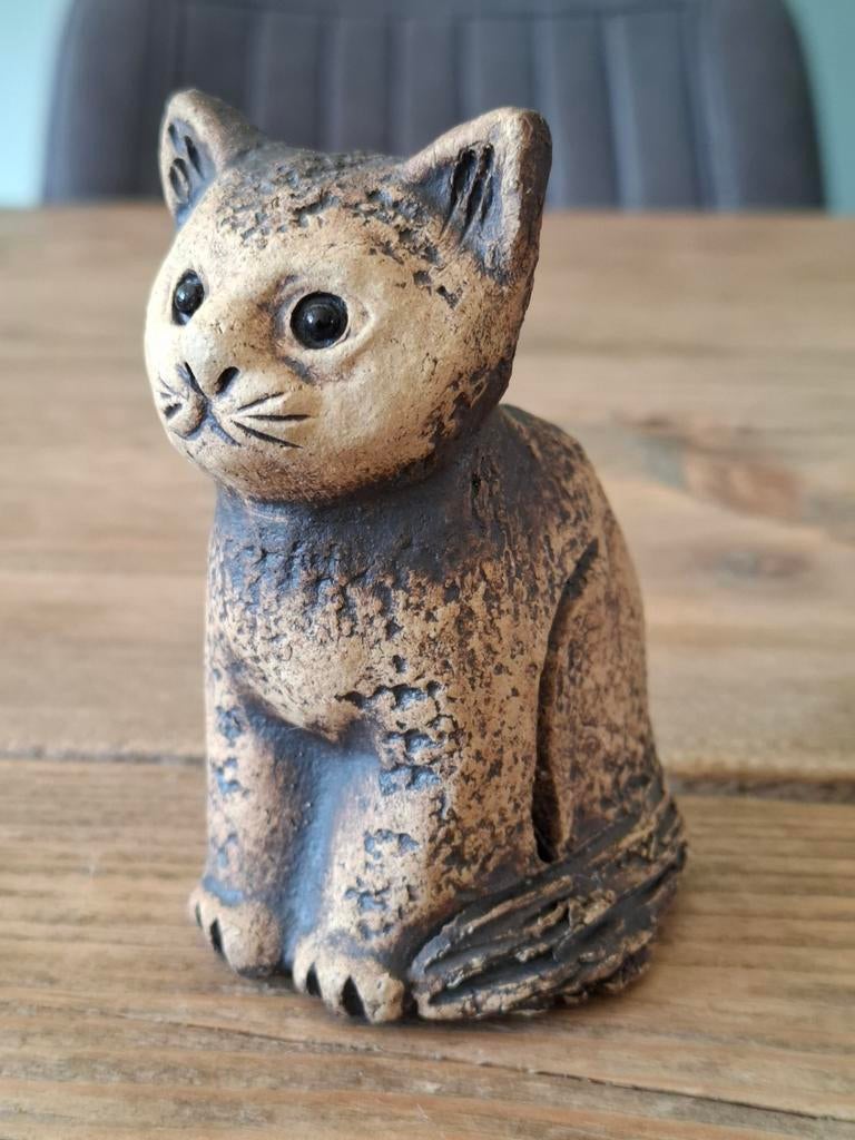 Vintage stenen beeld. Kat. Decoratief. Gebeeldhouwd. H 10,5., Verzamelen, Ophalen of Verzenden, Zo goed als nieuw, Dier