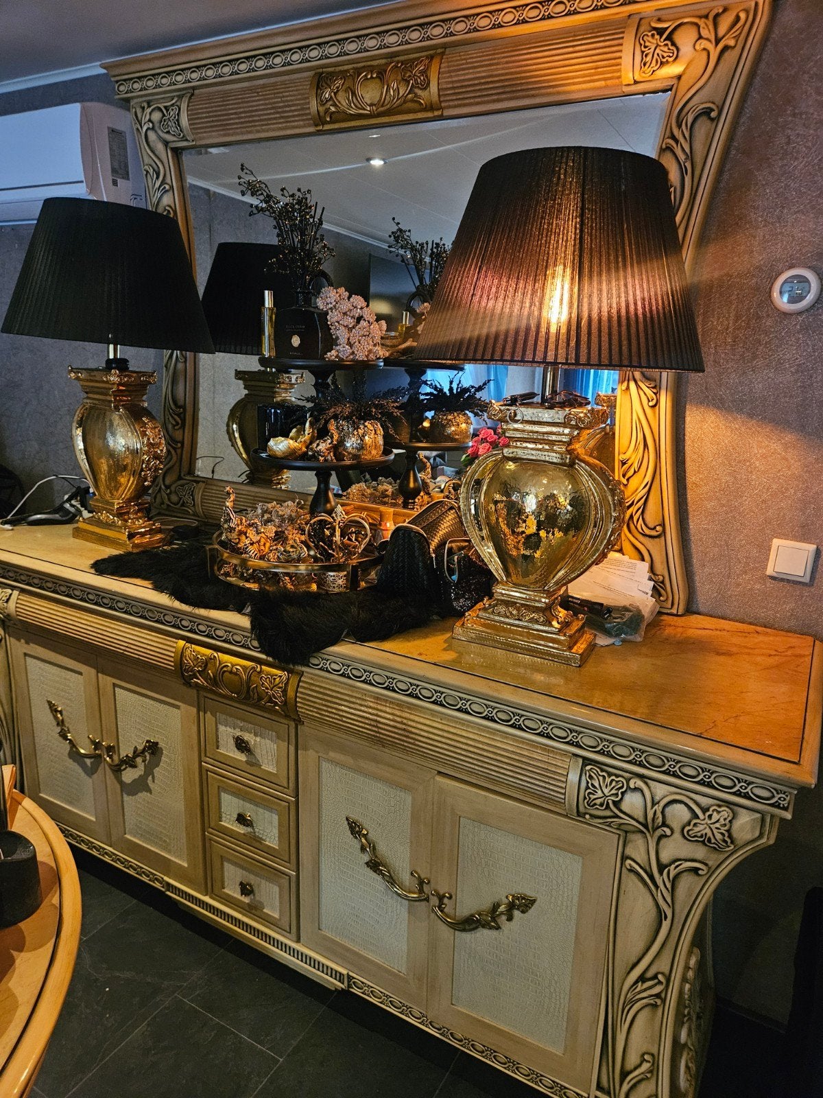 Kimberly Dressoir met Spiegel - 220 cm breed, Huis en Inrichting, Ophalen, Gebruikt, Met lade(s), 200 cm of meer