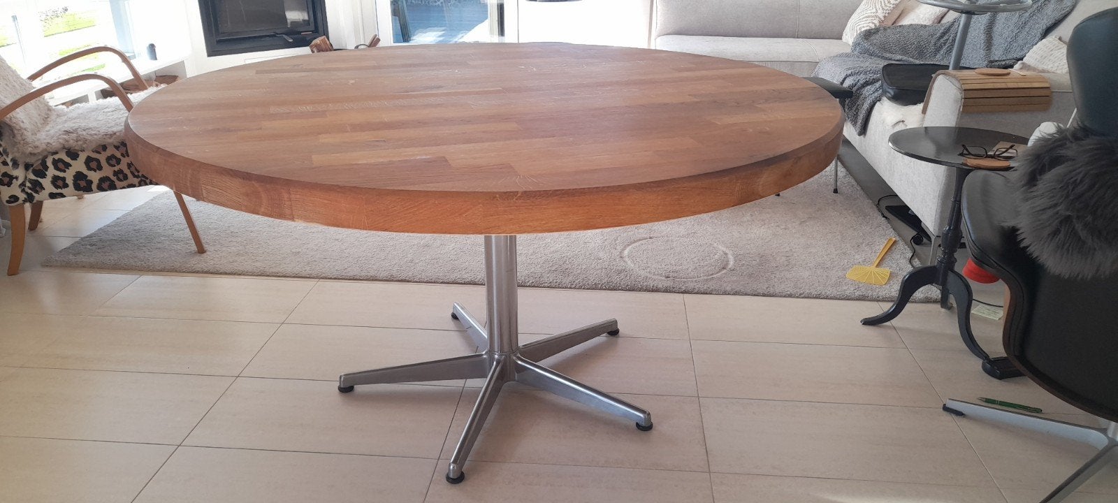 Ronde eettafel met houten blad en metalen poot 150 cm, Ophalen, Gebruikt, 150 tot 200 cm, Rond