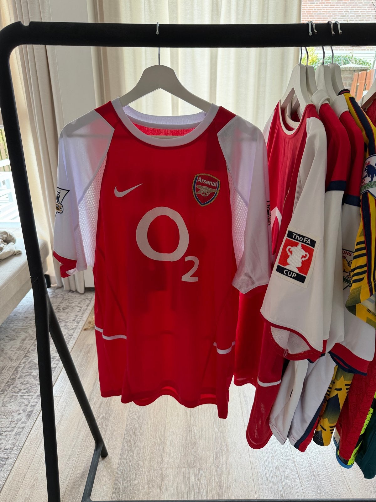 Gesigneerd Thierry Henry Arsenal Thuisshirt met COA, Maat L, Ophalen of Verzenden, Zo goed als nieuw, Shirt