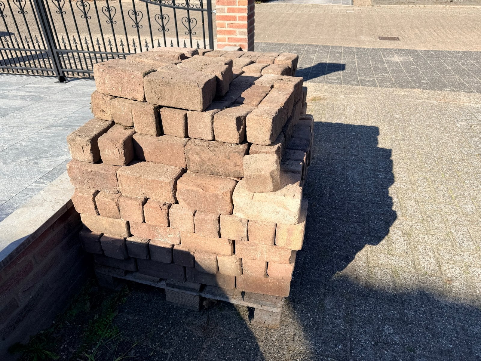 Gebruikte bakstenen / klinkers - diverse hoeveelheden, Ophalen, Gebruikt, Beton, Klinkers