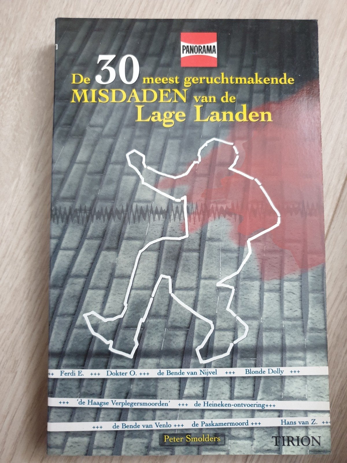De 30 meest geruchtmakende misdaden van de Lage Landen, Boeken, Ophalen of Verzenden, Gelezen
