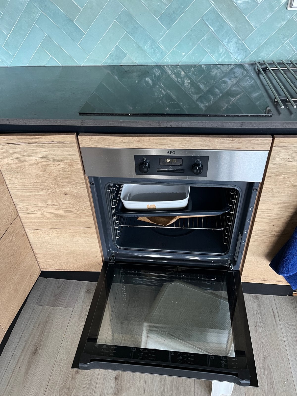 L- keuken met AEG inbouw apparatuur ( zelf demontage), Ophalen, Gebruikt, Oven, AEG