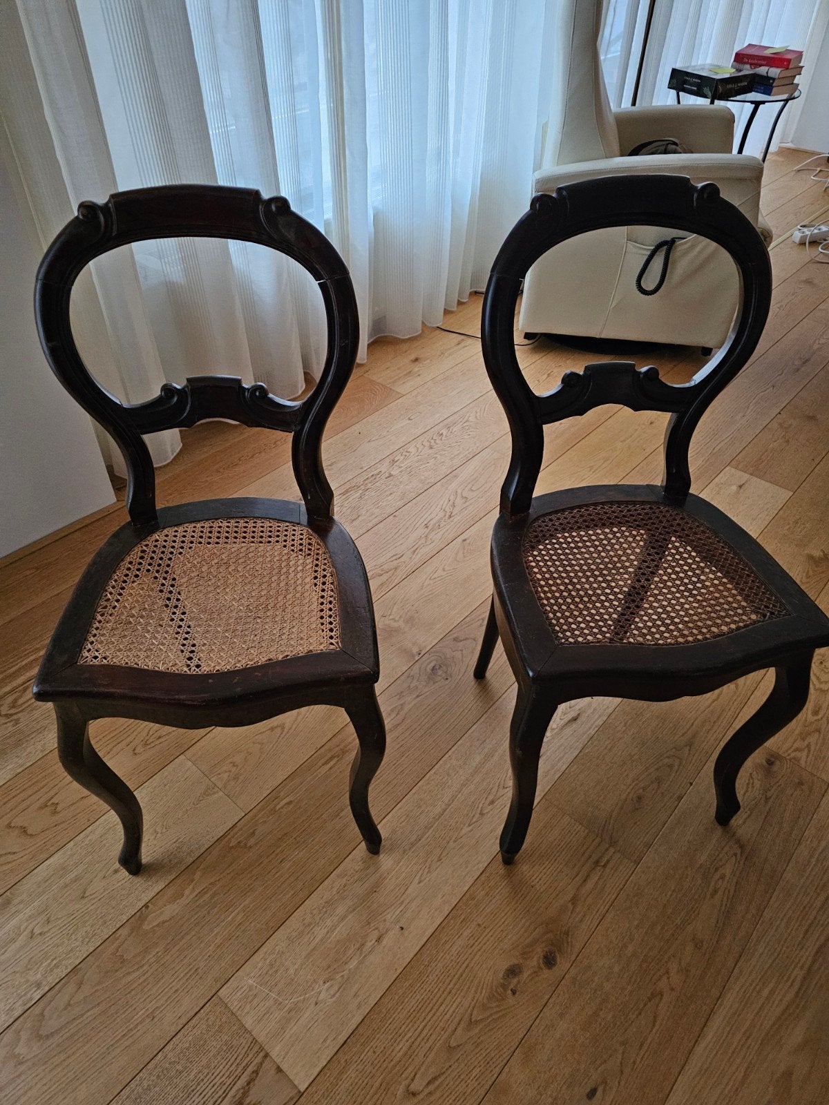 Set van 2 antieke stoelen met rotan zitting, Ophalen