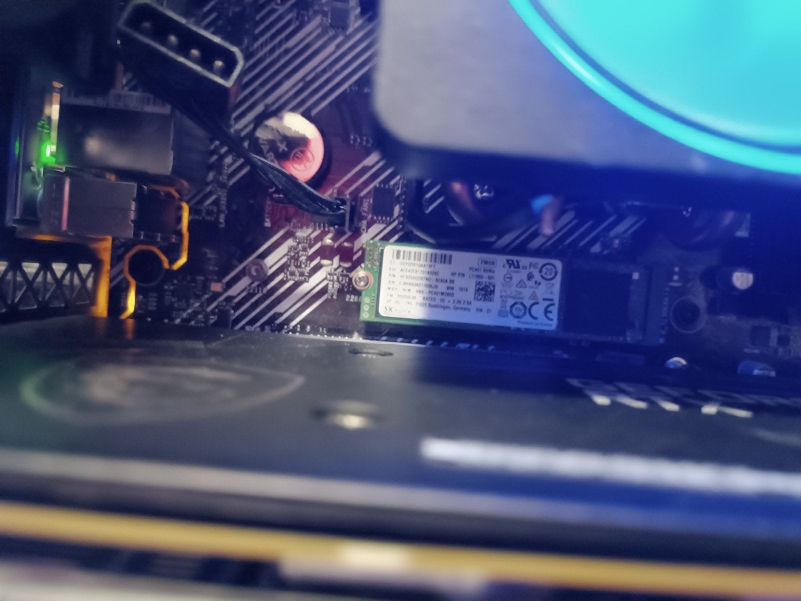 Foto 5 van Gaming PC Ryzen 5 5600X, RTX 3050, 16GB RAM nvme ssd