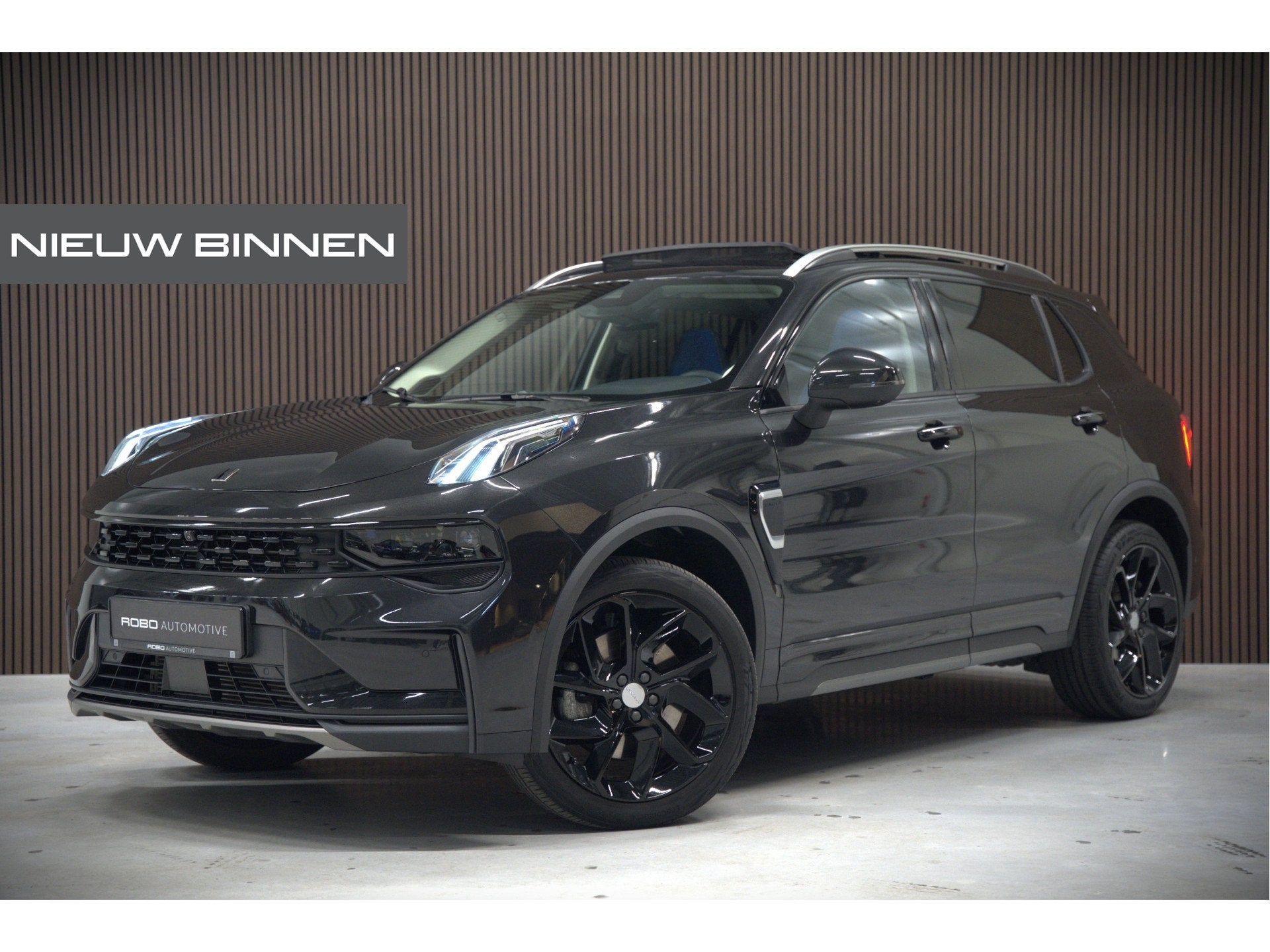 Lynk & Co 01 1.5 | Panoramadak | Stoelverwarming | Keyless |, Stof, Gebruikt, Zwart, Zwart