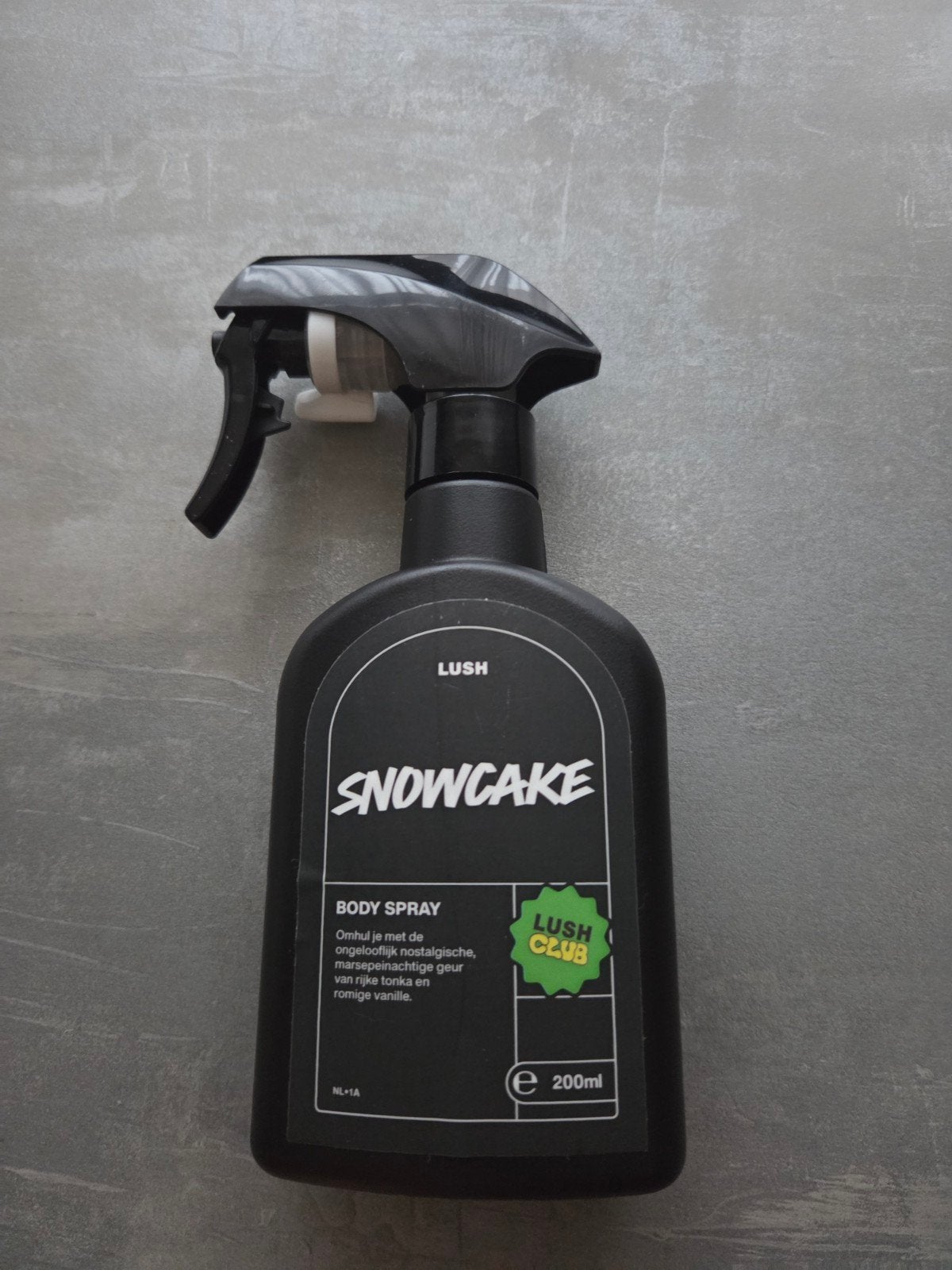 Lush snowcake body spray nieuw, Ophalen of Verzenden
