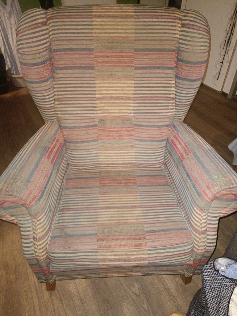 Stoel voor €4,50, Ophalen, Gebruikt, Grijs, Eén
