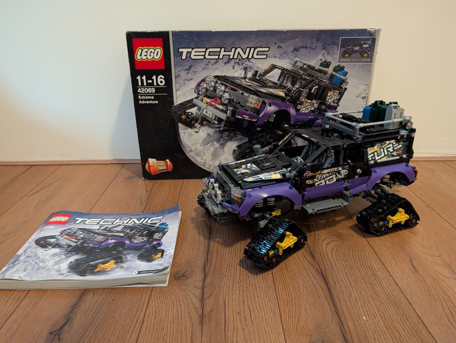 LEGO Technic 42069 - Extreme Adventure - goede staat + boek, Compleet, Lego, Ophalen of Verzenden, Zo goed als nieuw