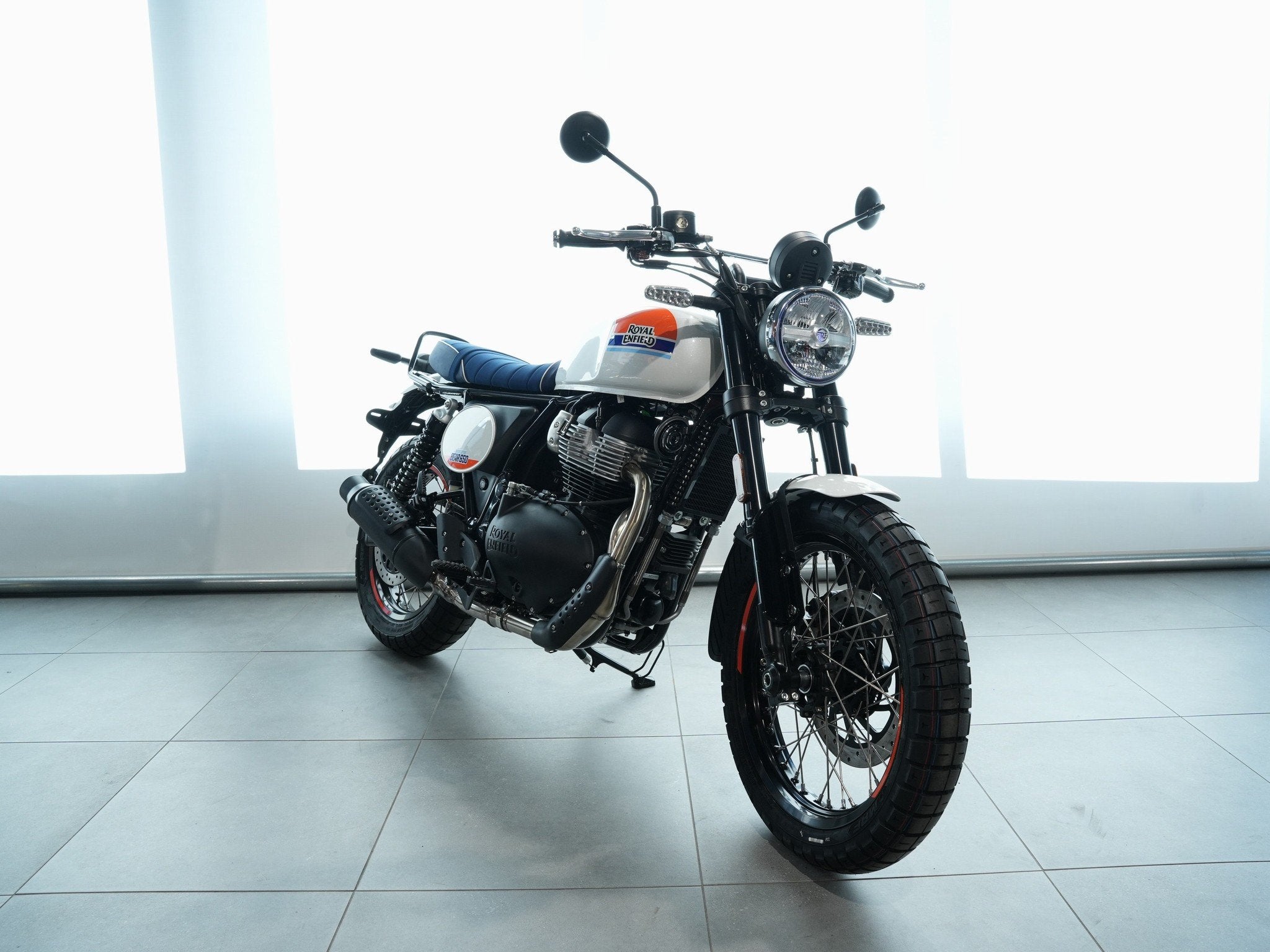 Royal-Enfield BEAR 650 (bj 2026), Motoren, Motoren | Royal Enfield, Lorentzlaan 14
3401 MX  IJSSELSTEIN UT, Bedrijf, Toermotor