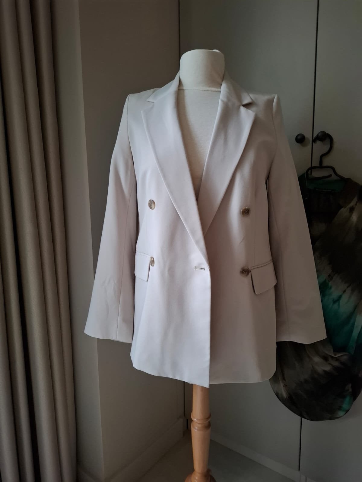 Beige doublebreasted blazer van H&M, zo goed als nieuw, Verzenden, Beige, Zo goed als nieuw, Jasje