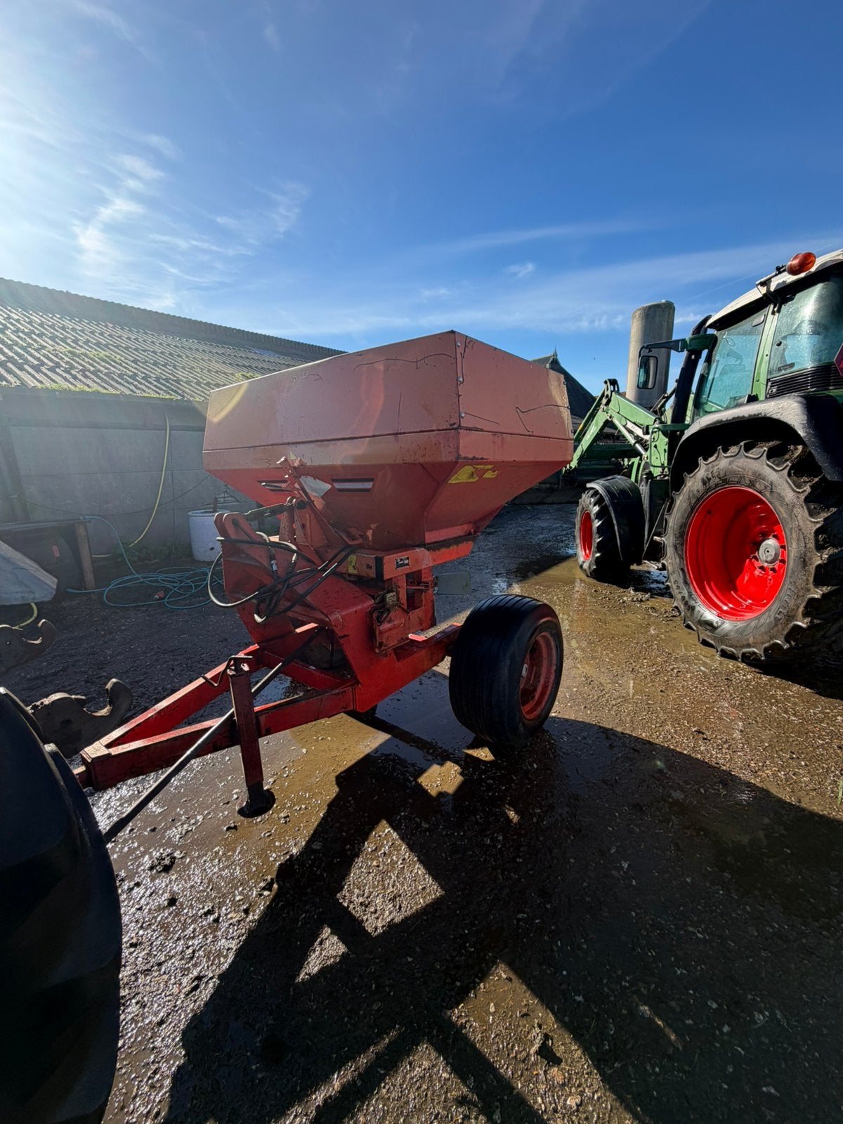 Kuhn ZSB 900 getrokken kunstmest strooier
