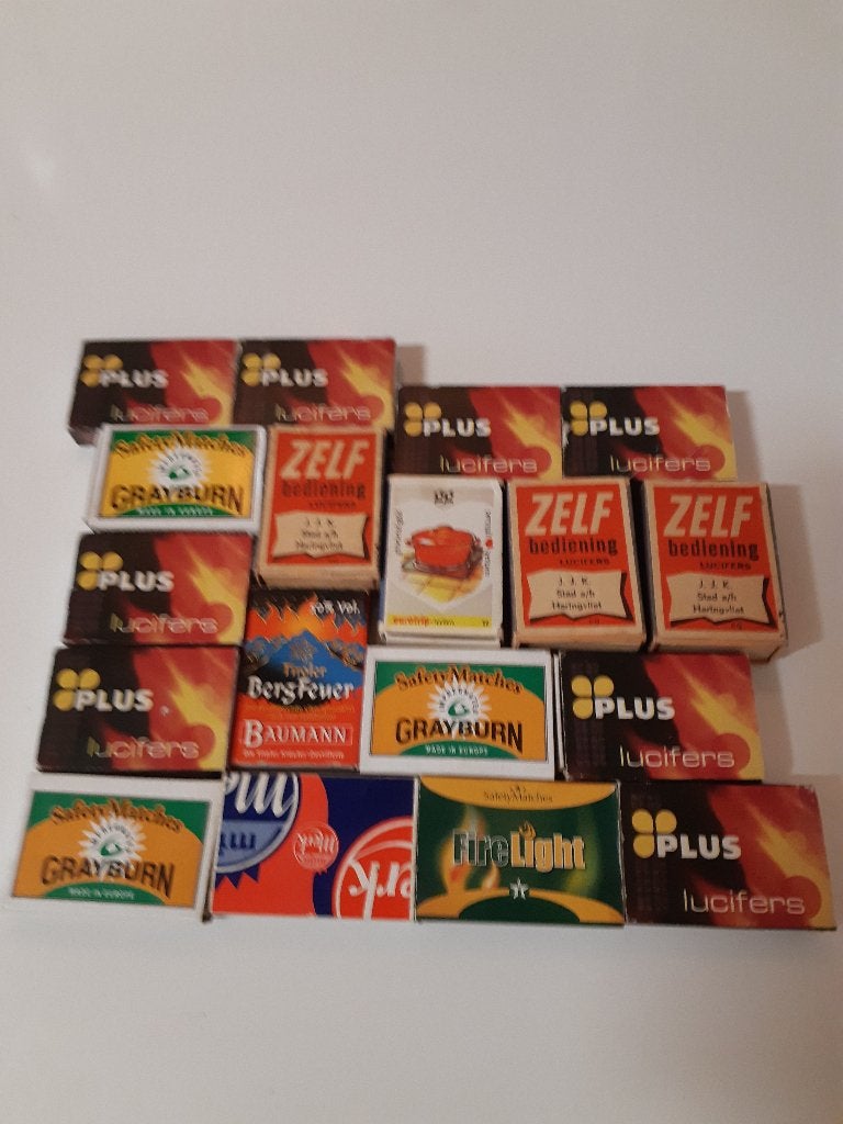 Partij vintage luciferdoosjes (o.a. Plus, Grayburn & J.J.K., Ophalen of Verzenden, Gebruikt, Luciferdoosjes of -merken