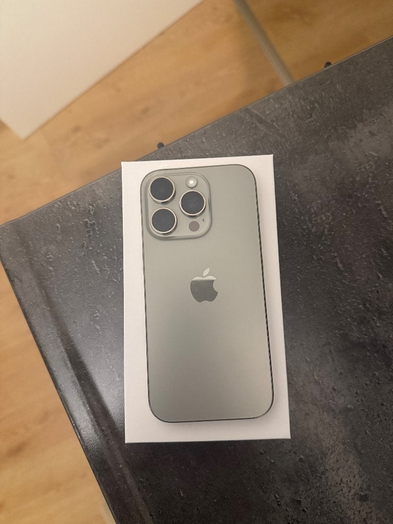 Apple IPhone 16 Pro 256GB, Ophalen of Verzenden, Zo goed als nieuw, 256 GB
