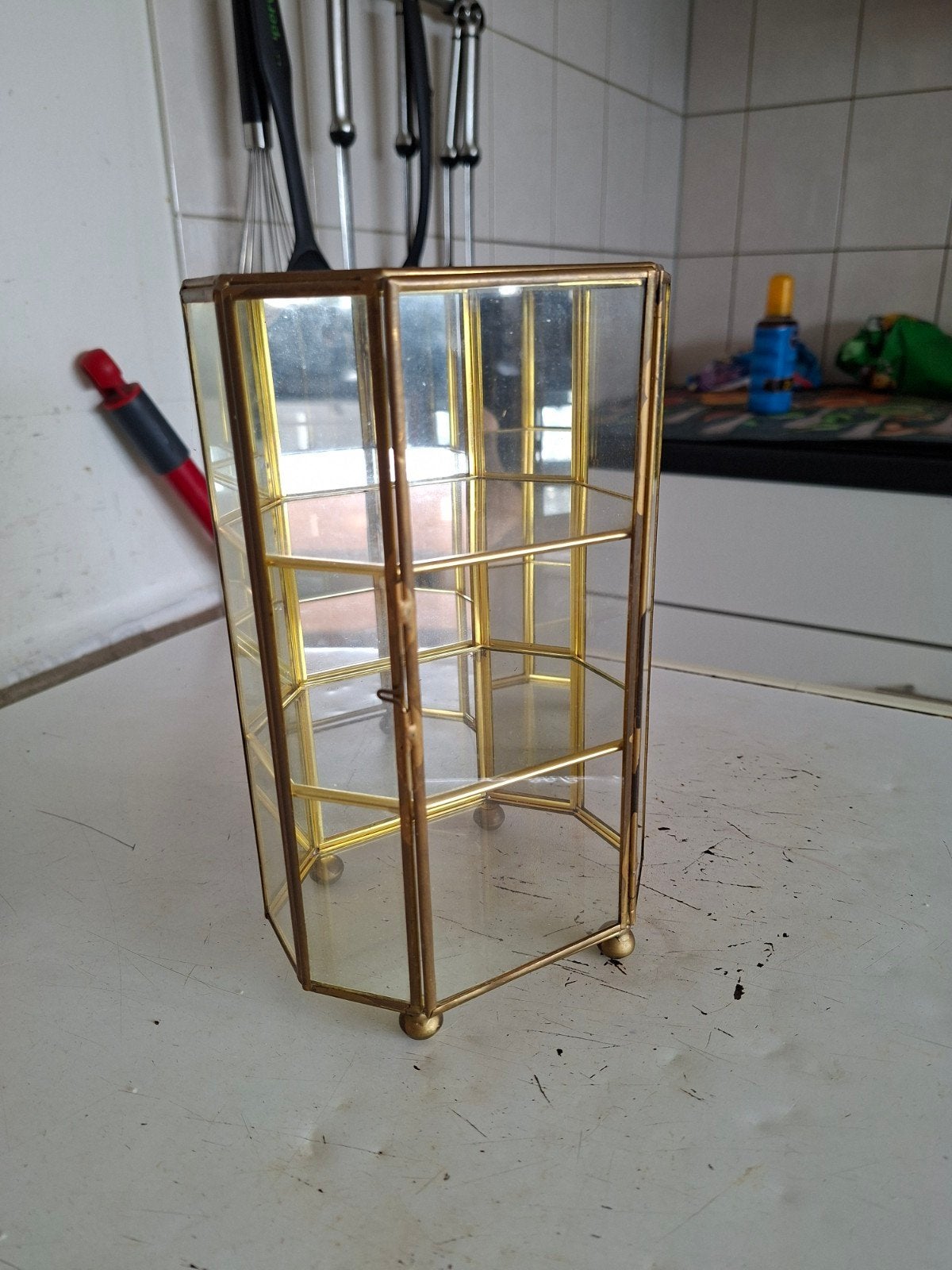 vitrinekastje voor b.v zippo's, Ophalen of Verzenden, Aansteker