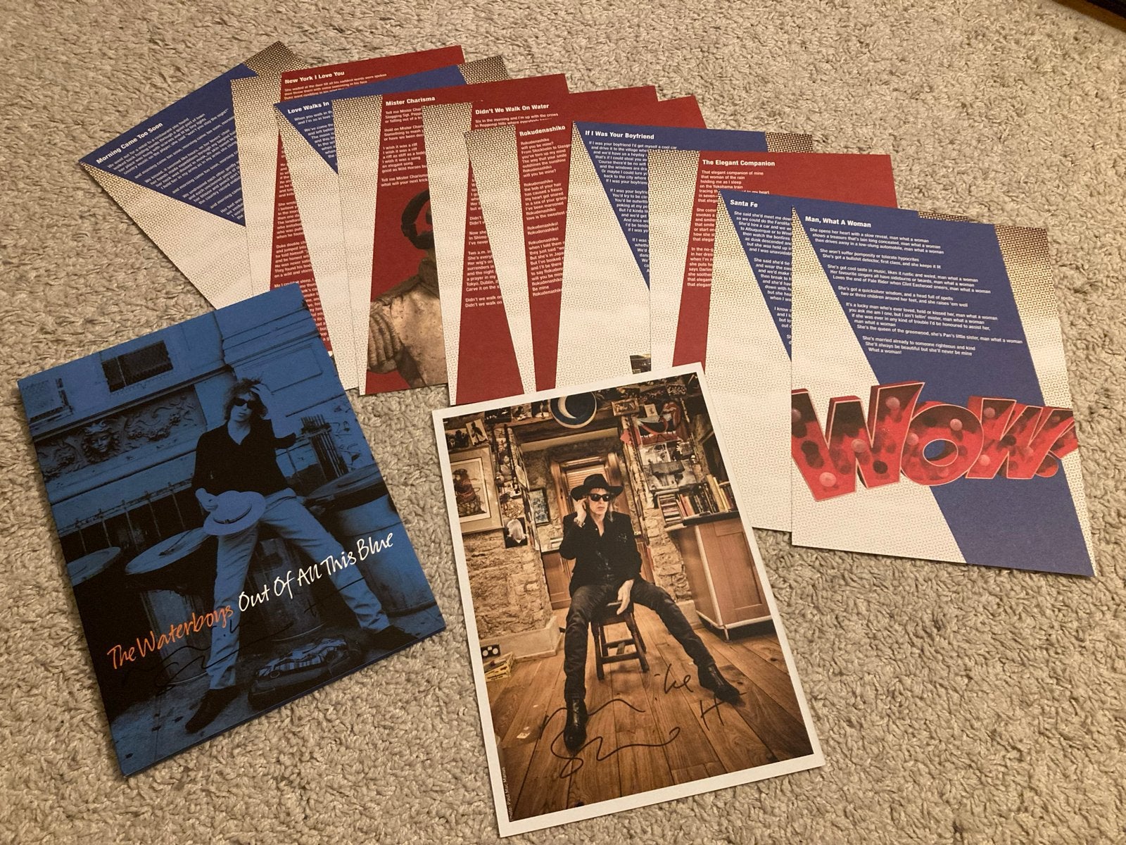Waterboys Out Of All This Blue Lyrics + Gesigneerde A4 foto, Cd's en Dvd's, Ophalen of Verzenden, Zo goed als nieuw, Gesigneerd