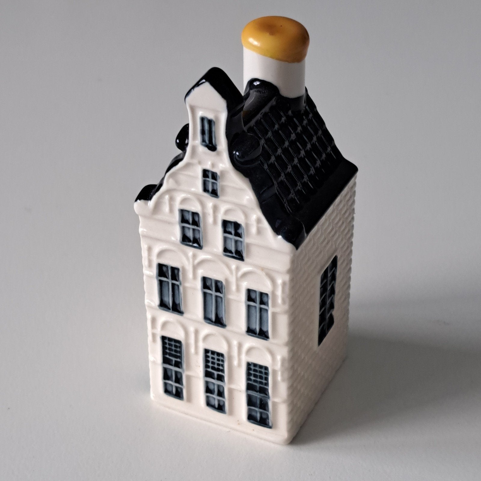KLM Huisje 25, Verzamelen, Ophalen of Verzenden, Nieuw, 21 t/m 40, Gevuld