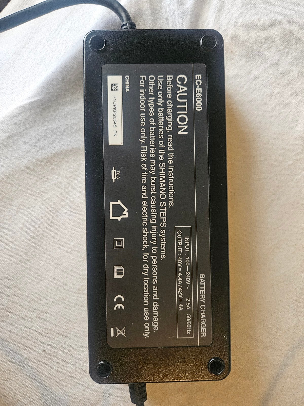 Shimano STEPS EC-E6000 E-bike acculader 40V, Ophalen, Gebruikt