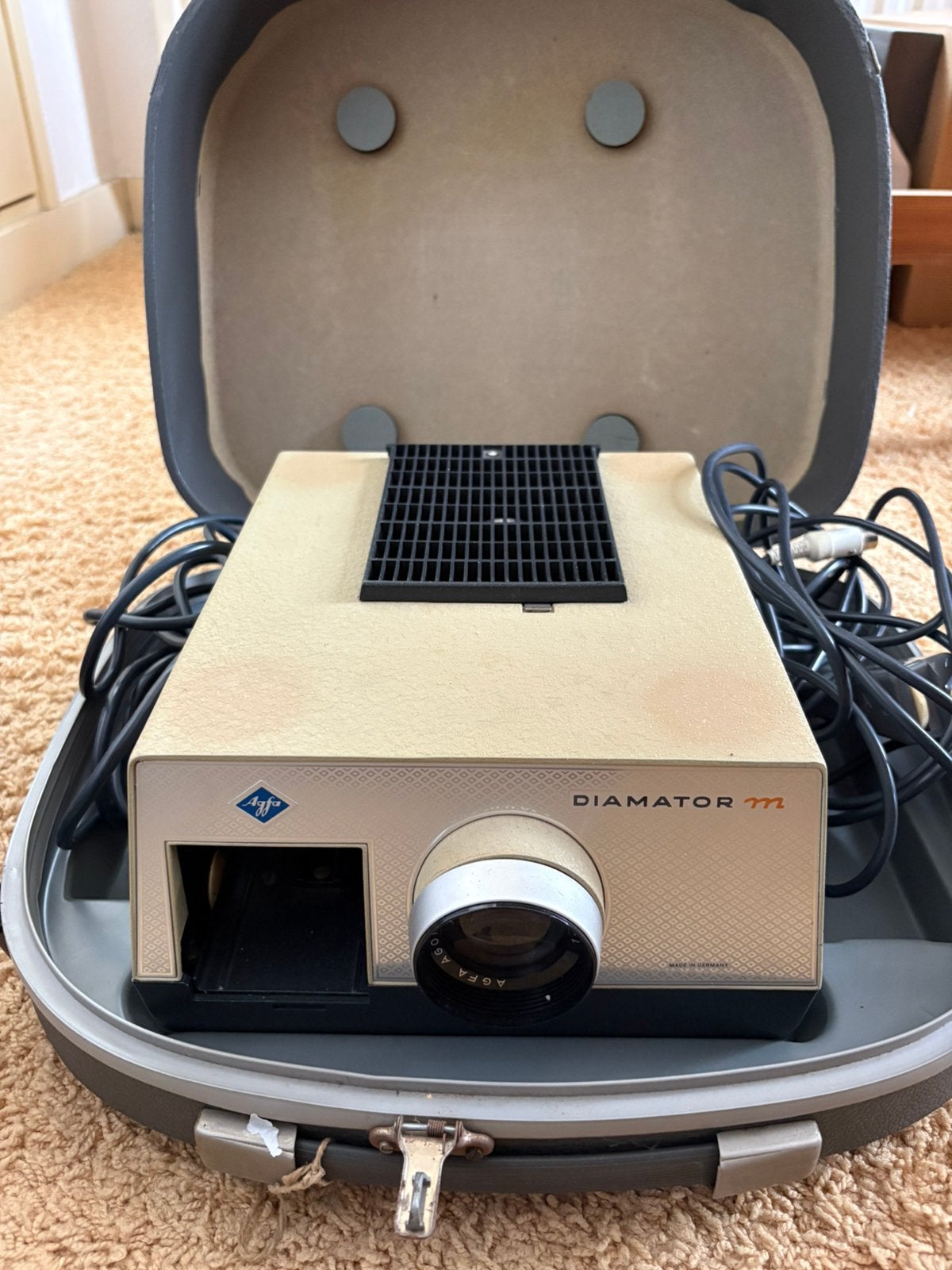 Agfa diaprojector, Ophalen, Zo goed als nieuw