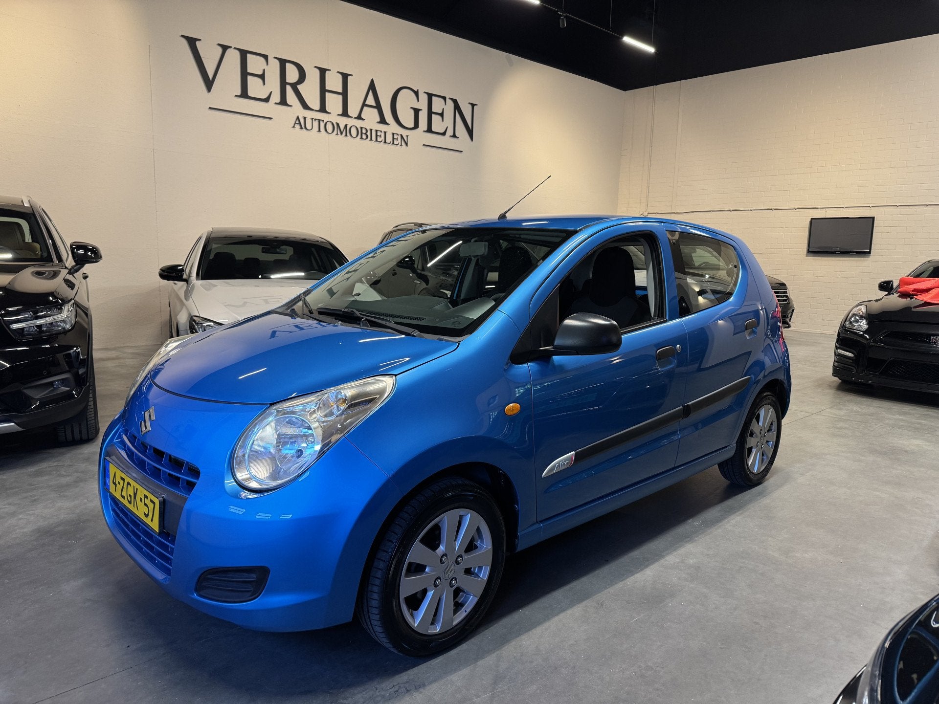Suzuki Alto 1.0 Celebration Airco Dealer onderhouden 2e eige, Auto's, Voorwielaandrijving, Euro 5, Stof, Gebruikt