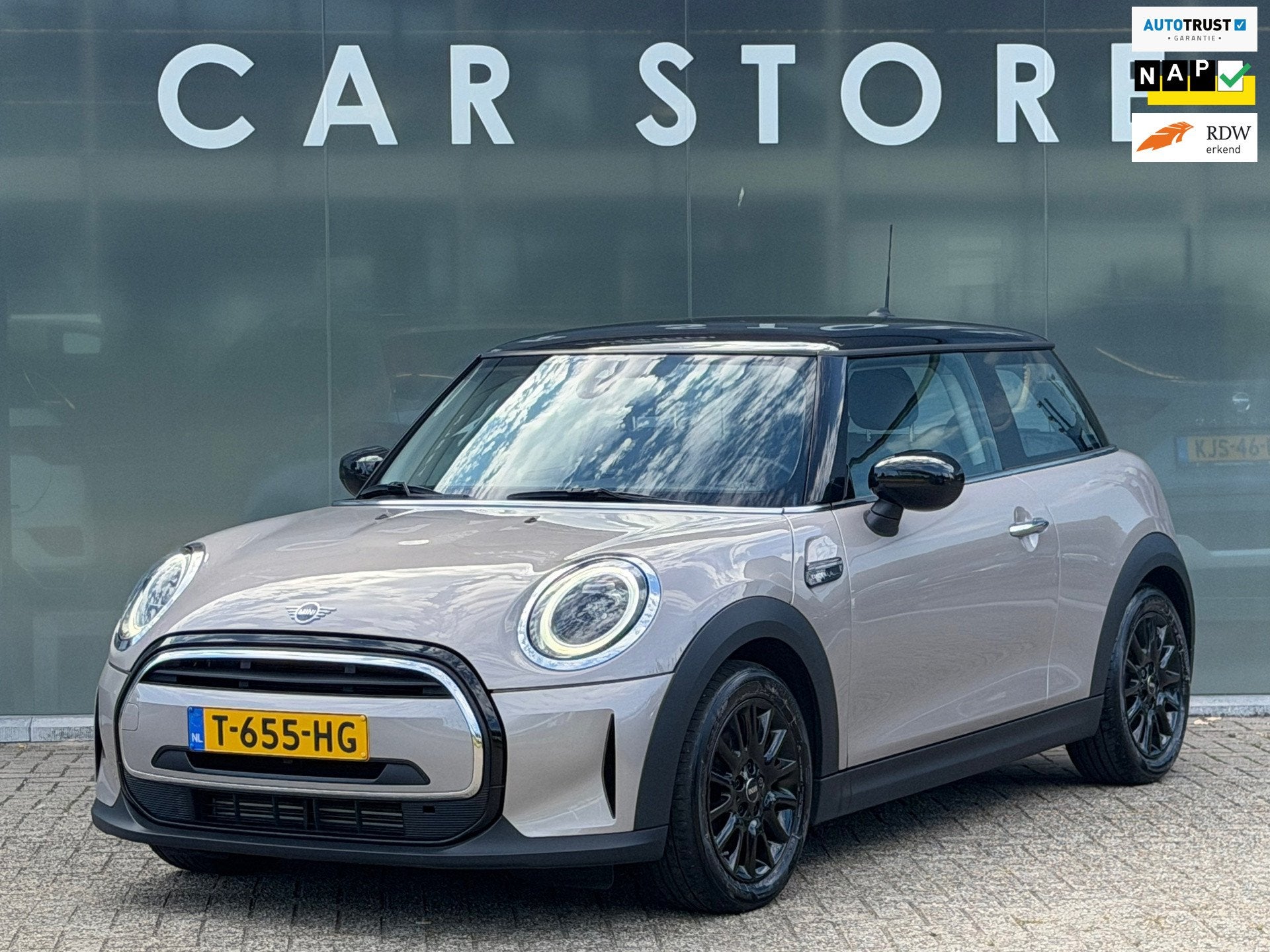 Mini 3-Deurs 1.5 Cooper Camden Edition, Auto's, Mini, Gebruikt, 4 stoelen, 49 €/maand, Origineel Nederlands