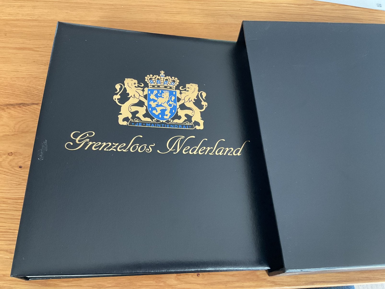 Leeg Davo album Nederland Grenzeloos Nederland met hoes, Ophalen of Verzenden, Verzamelalbum
