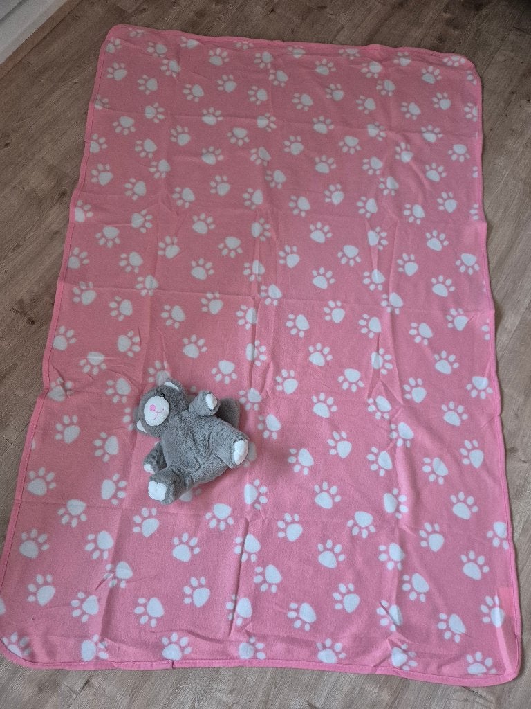 Te Koop nieuwe  rose Fleecedeken plus knuffelbeertje, Ophalen of Verzenden, Nieuw