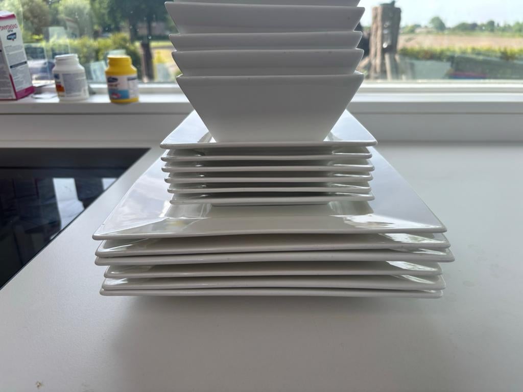 6 Wit vierkant servies van Xenos - Borden en kommen, Ophalen, Gebruikt, Keramiek, Effen
