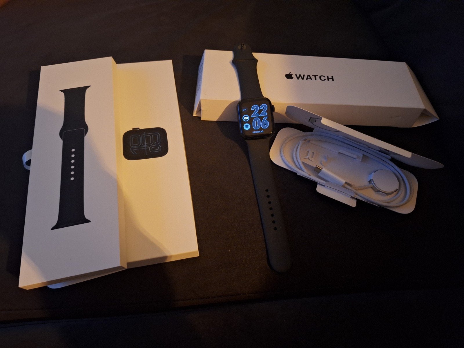 Apple Watch SE 2025 4 - Zo goed als nieuw, Ophalen, Zwart, IOS, Stappen