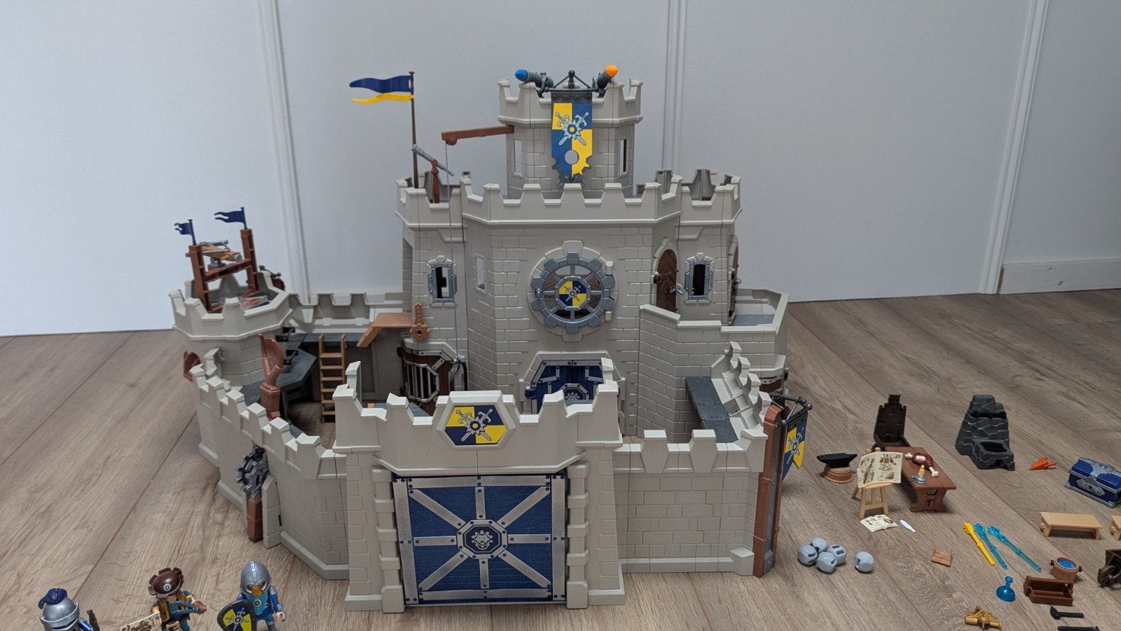 Playmobil Novelmore kasteel groot, Ophalen, Zo goed als nieuw, Complete set, Kasteel/Fort